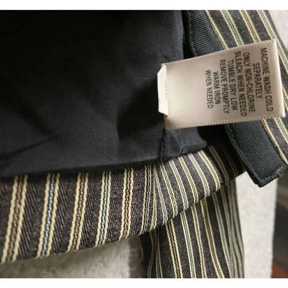 Isaac Mizrahi  Size Small Gray Striped Cropped Blazer Jacket - Picture 5 of 9